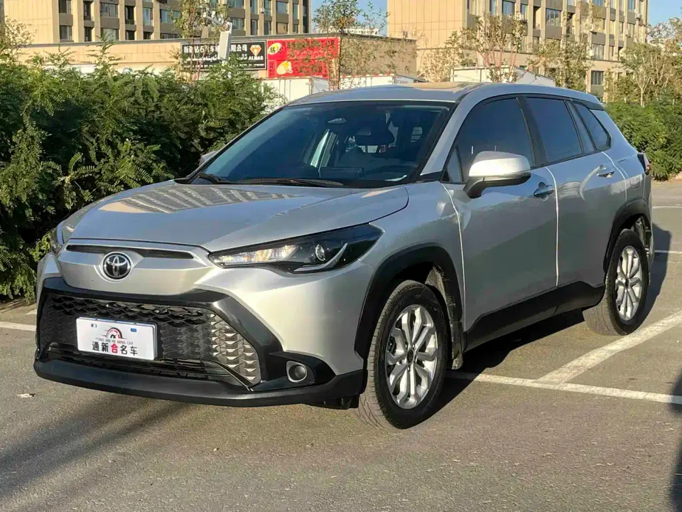 Toyota Frontlander 2.0L CVT Leading Edition 2024
