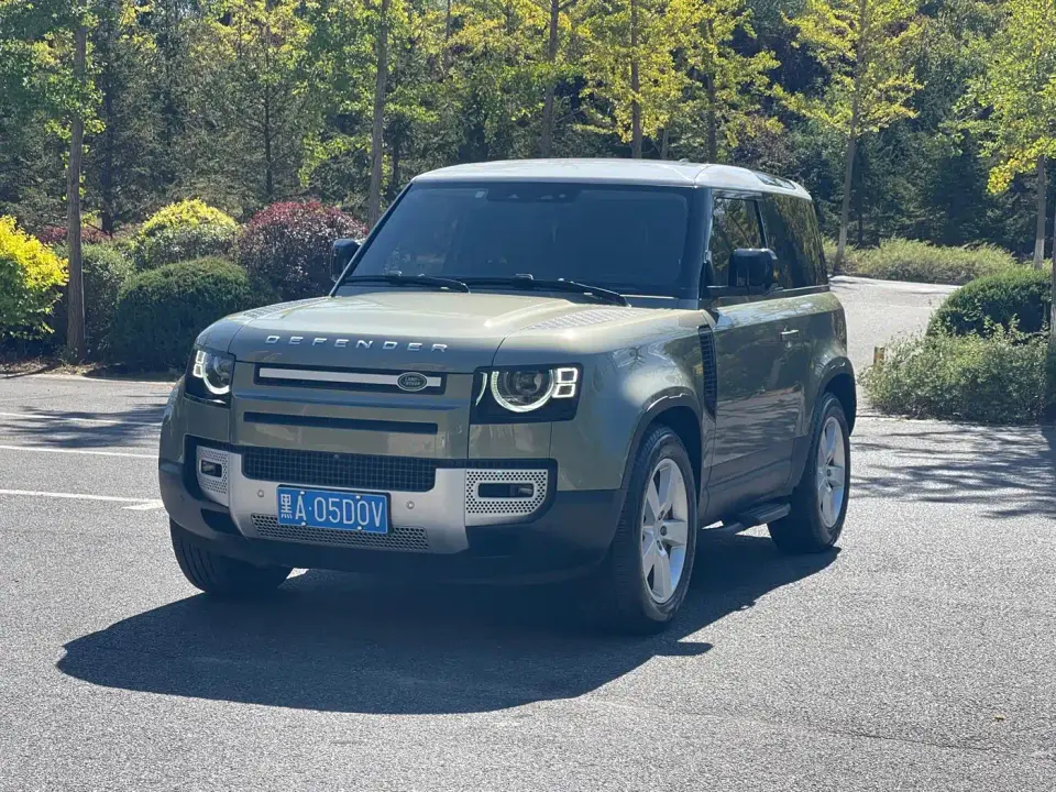 Land Rover Defender 90 P400 Classic Replica Edition 2021