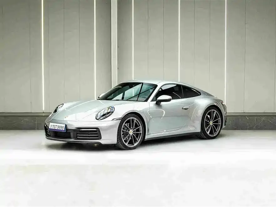 Porsche 911 Carrera 3.0T 2024