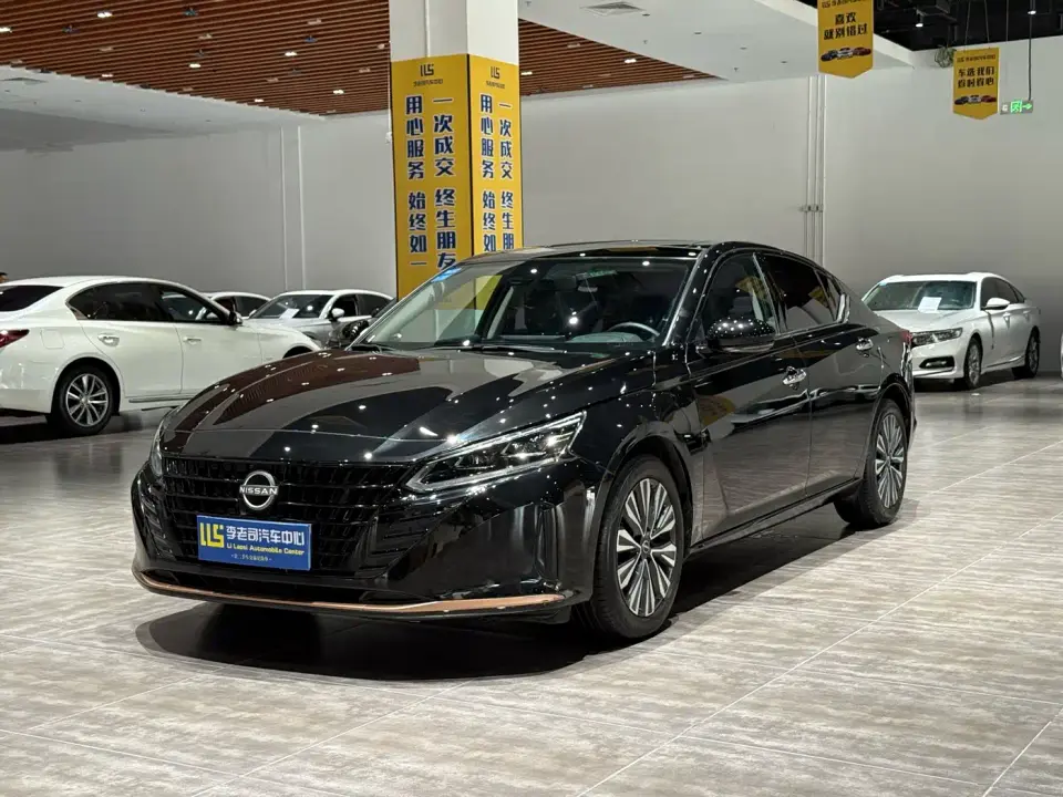 Nissan Teana 2.0L SV Black Gold Edition 2024