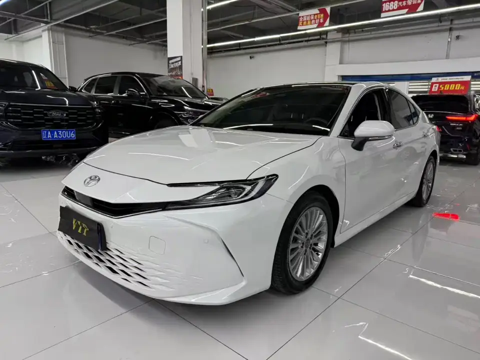Toyota Camry Model 2.0G Premium Edition 2025