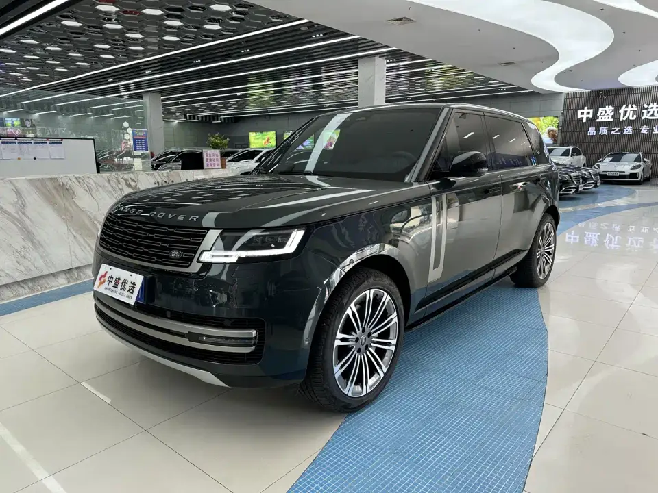 Land Rover Range Rover 3.0 L6 400PS Golden Age Extended 7-Seater 2024
