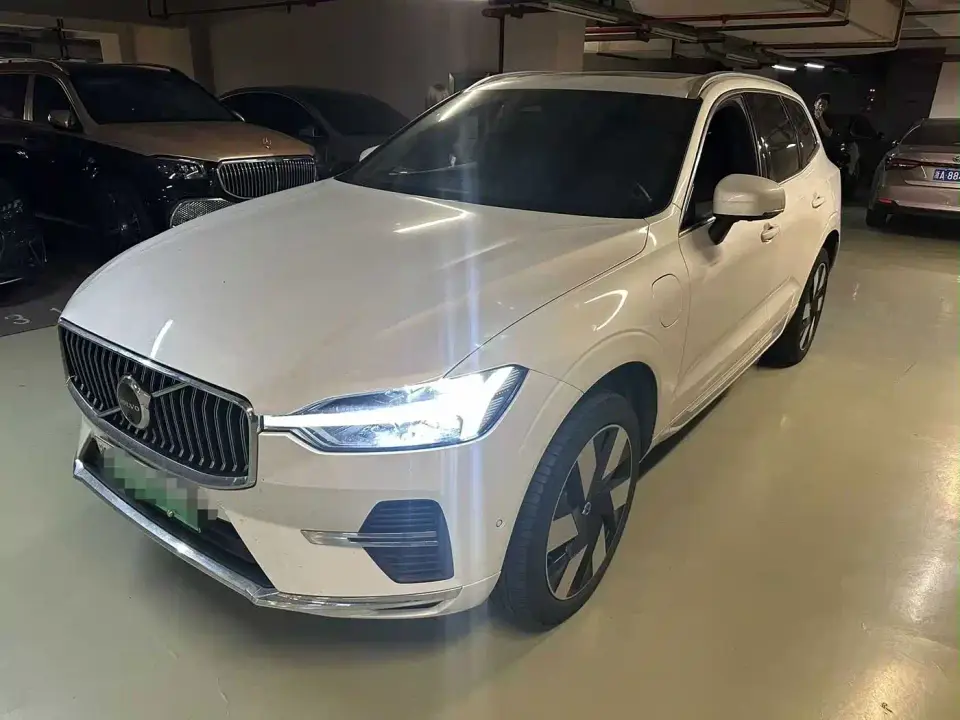 Volvo XC60 Plug-in Hybrid T8 PHEV Long Range AWD Smart Elegance Luxury Edition 2024