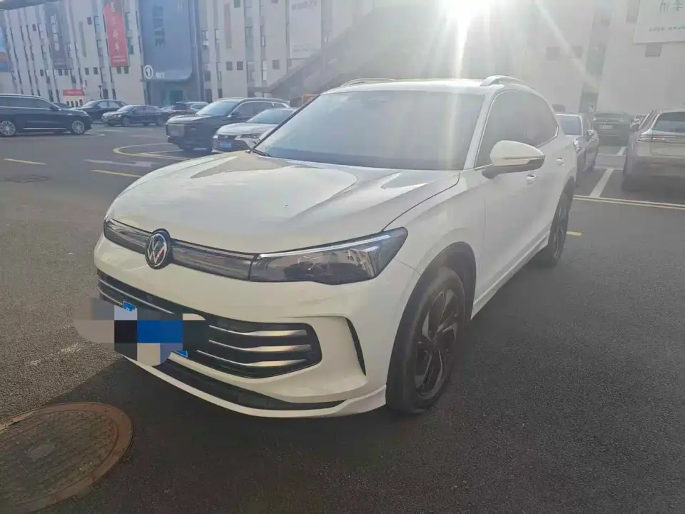 Volkswagen Tiguan L PRO 330TSI 2WD Intelligent Leader Edition 2025