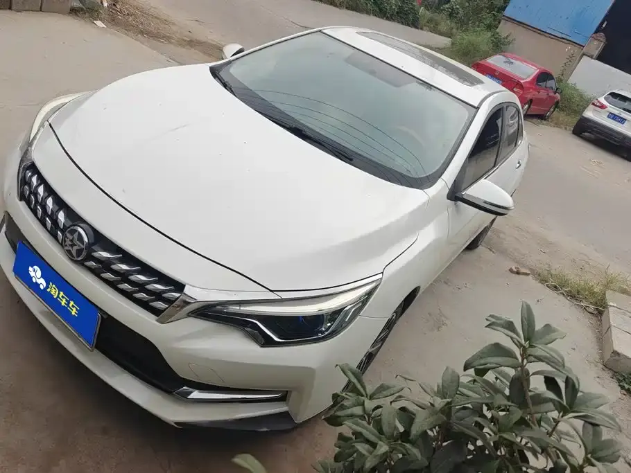 Venucia D60 100K Glory 1.6L XL CVT Chen Ku Edition China VI 2019