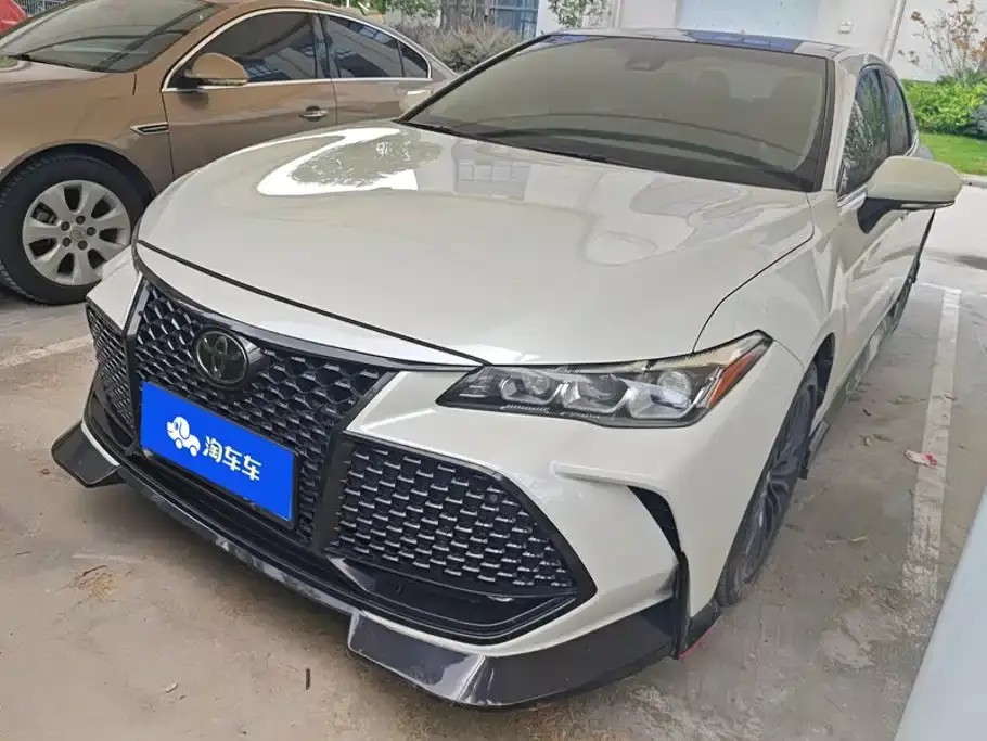 Toyota Avalon 2.5L Touring Noble SPORT Edition 2021