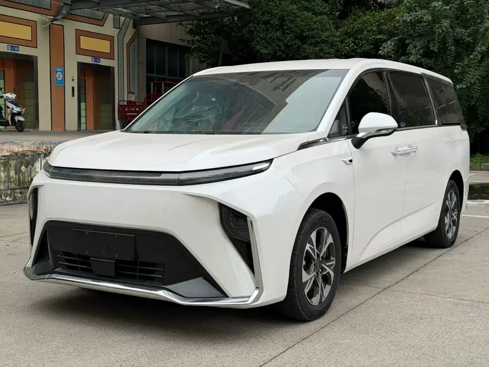 SAIC Maxus Dajia 9 Model Long Range Oasis 7-Seater 2022