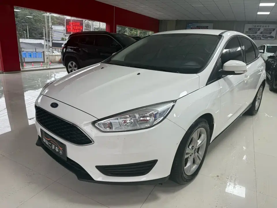 Ford Focus Hatchback Classic 1.6L Automatic Comfort Smart Edition 2019