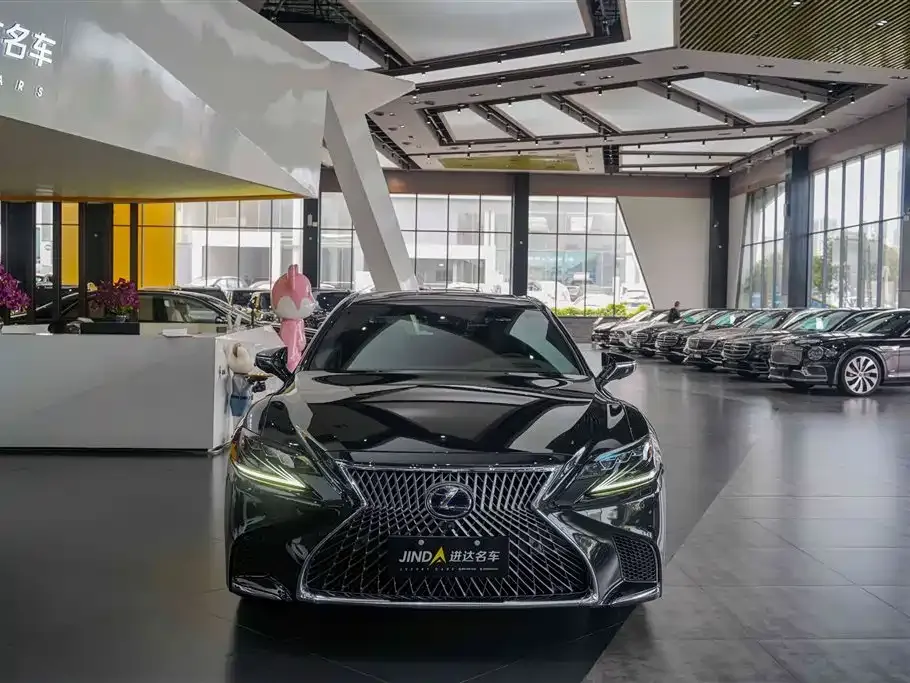 Lexus LS 500h Luxury (China VI) 2020 — фото 18