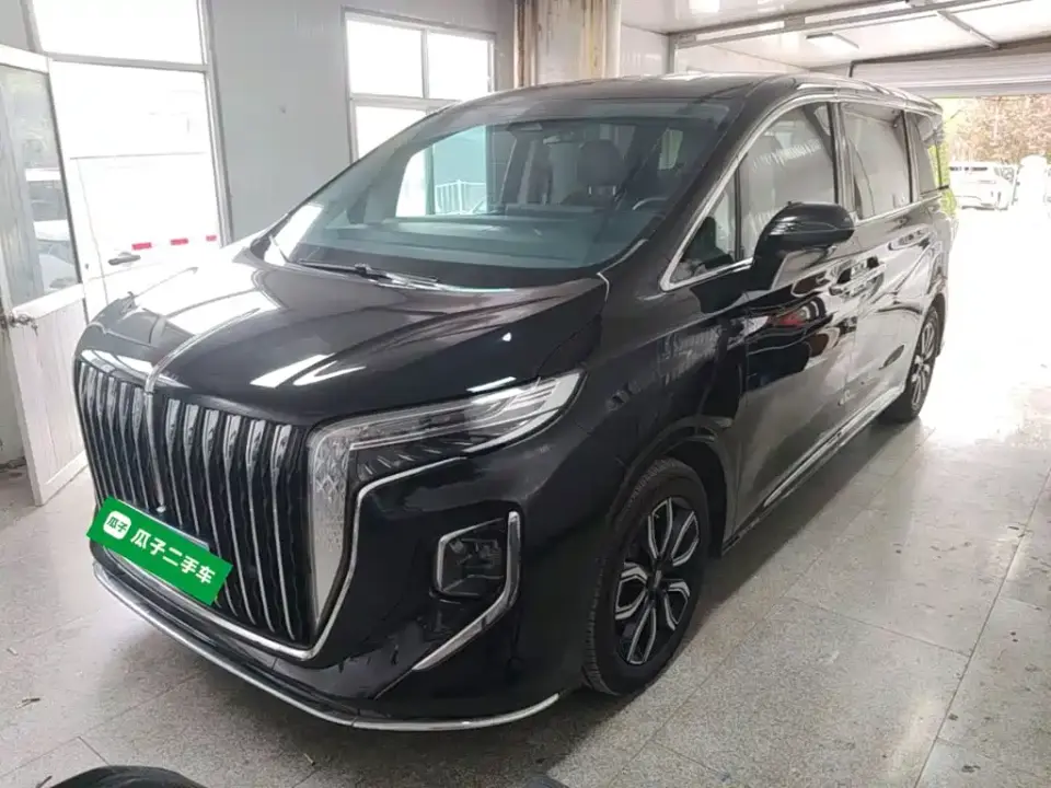 Hongqi HQ9 2.0T Smart Connect Flag Smooth Edition 2023