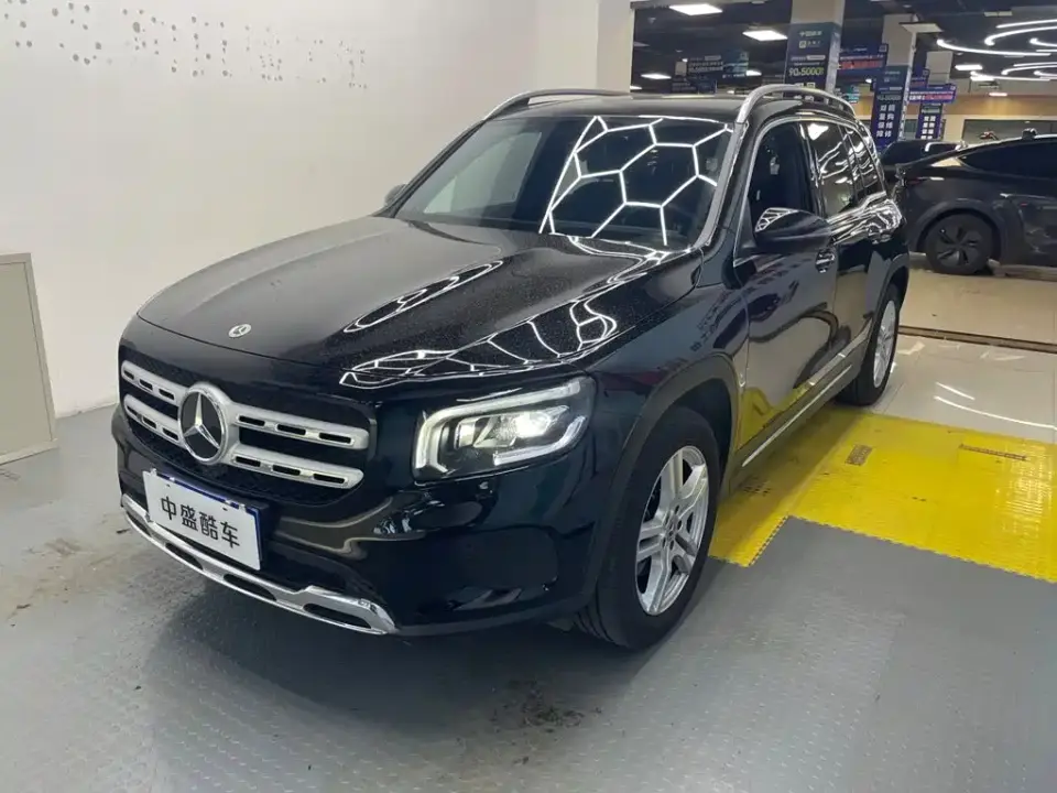 Mercedes-Benz GLB-Class Model GLB 200 Dynamic Edition 2021