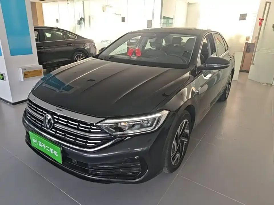 Volkswagen Sagitar 300TSI DSG Surpass Edition 2024