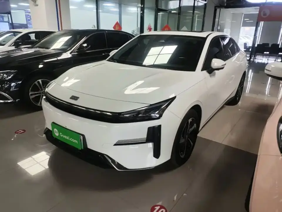 Geely Galaxy Galaxy L6 125km PLUS Soaring Dragon Edition 2024
