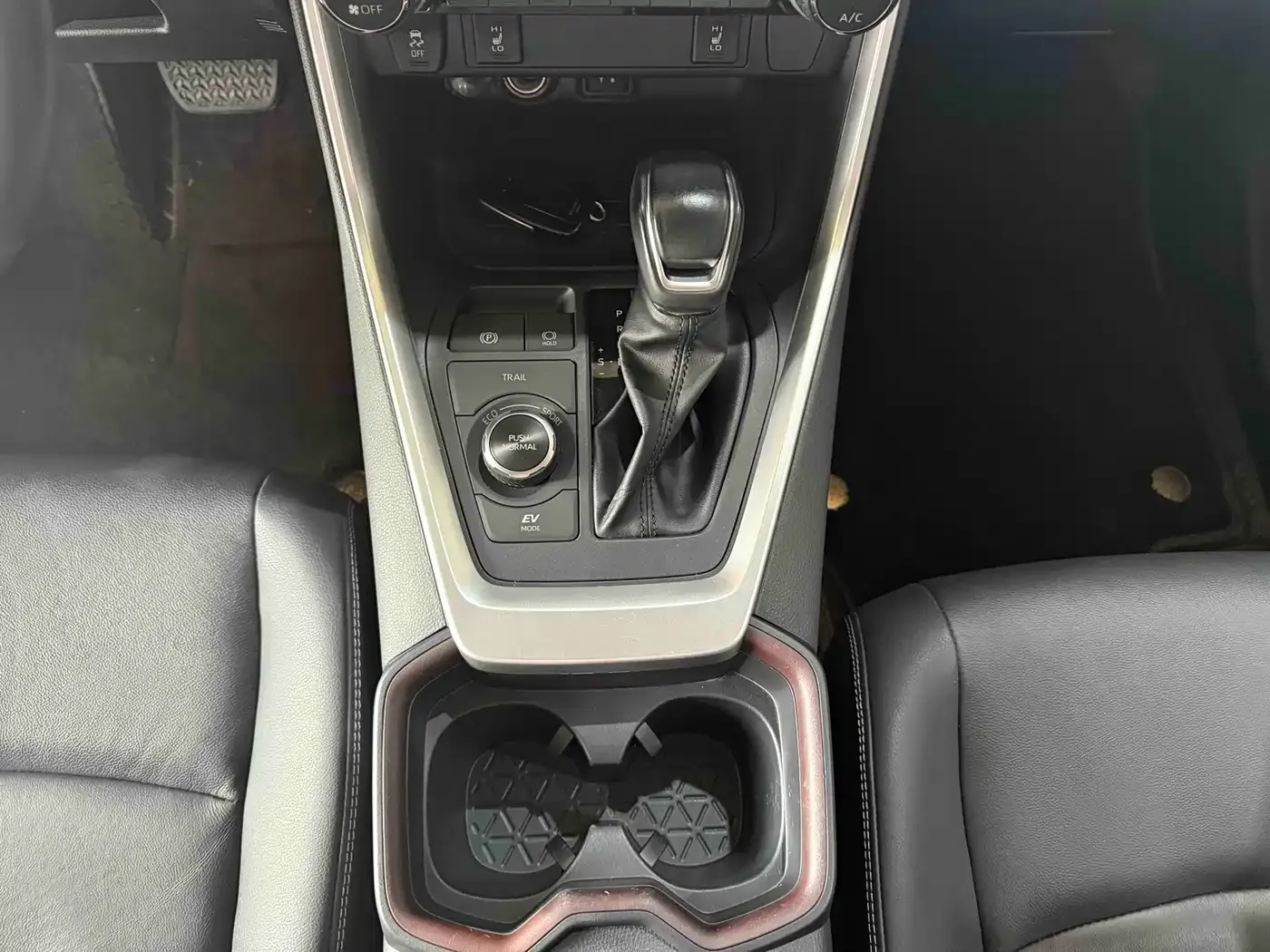 Toyota RAV4 Rongfang Hybrid 2.5L E-CVT 4WD Elite Plus Edition 2022 — фото 12