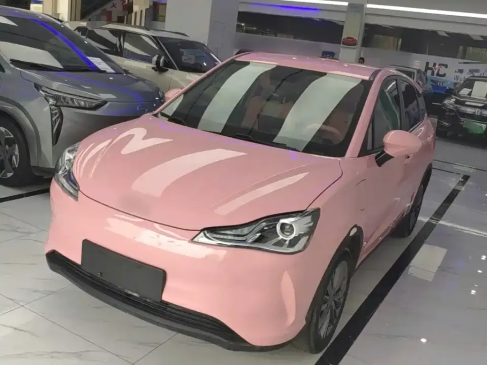 Neta Nezha V Trend 400 Lite Pink Custom Edition 2022