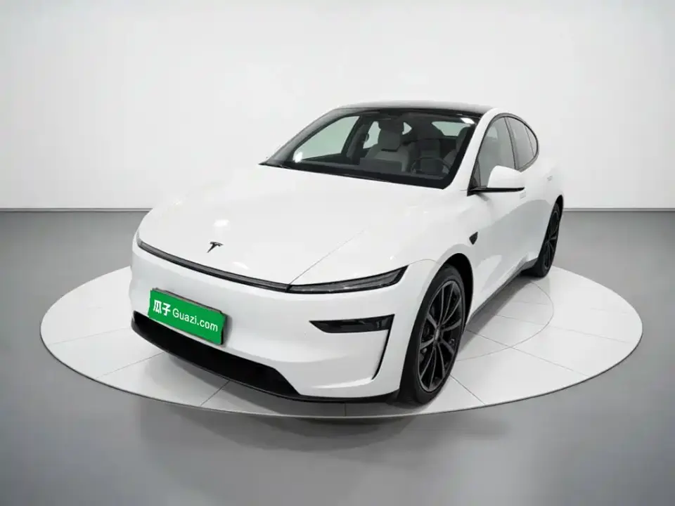 Tesla Model Y Model Long Range All-Wheel Drive Launch Edition 2025