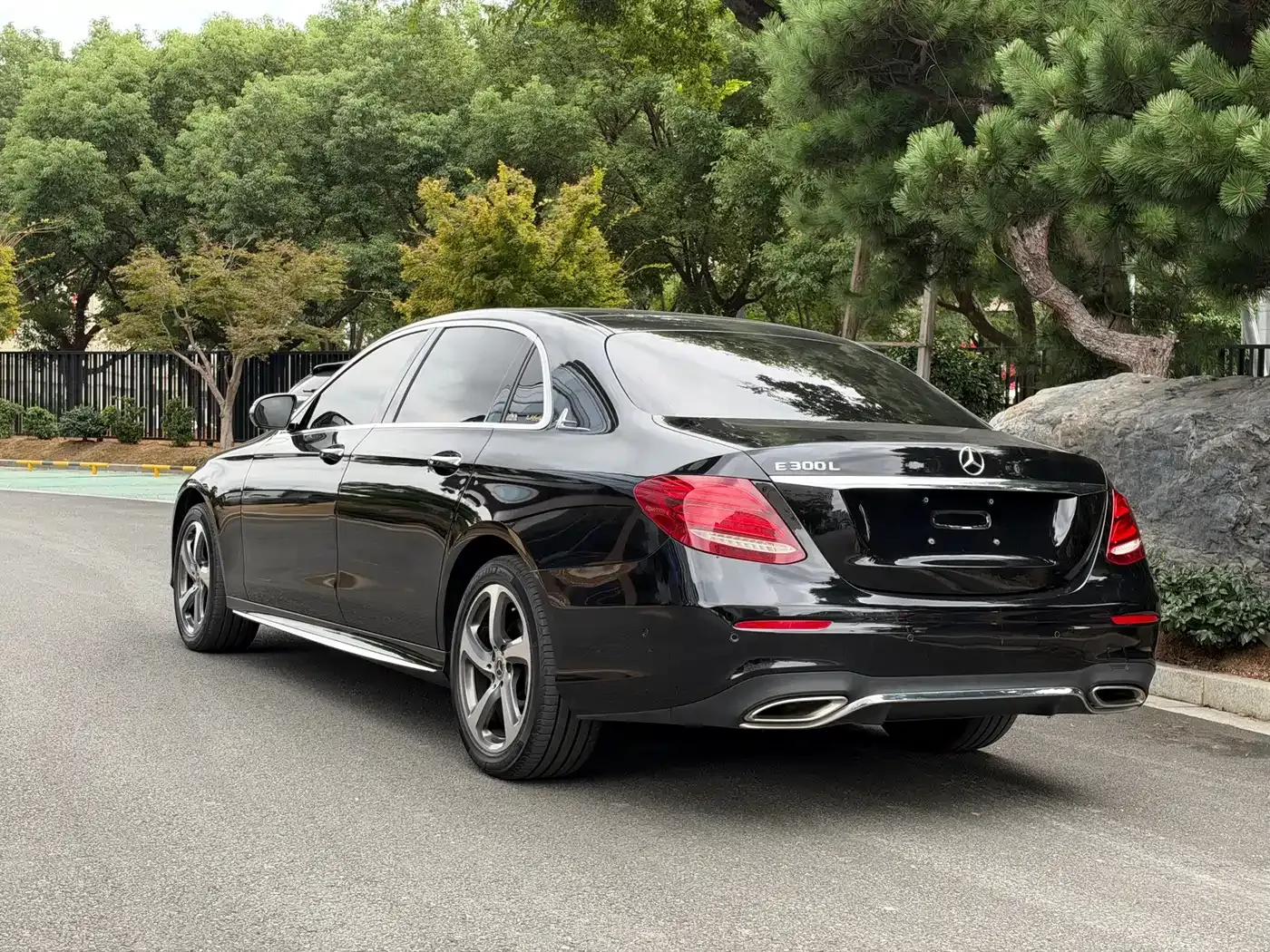 Mercedes-Benz E-Class Facelift E 300 L Fashion 2019 — фото 18