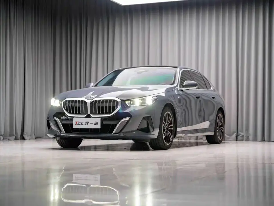 BMW 5 Series 525Li M Sport Package 2024