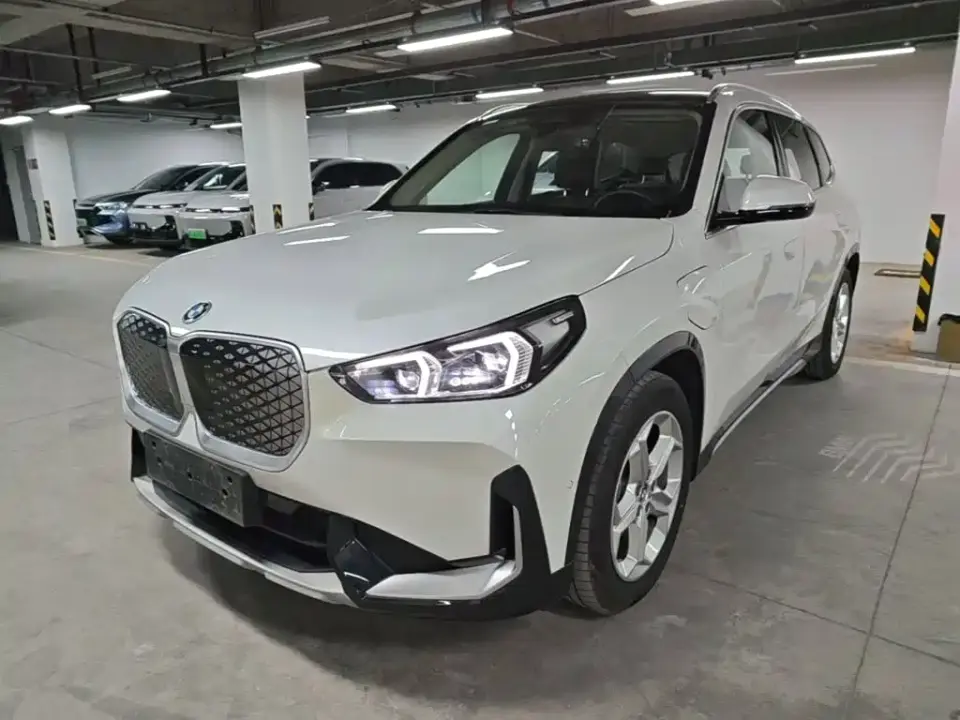 BMW iX1 eDrive25L X Design Package 2025