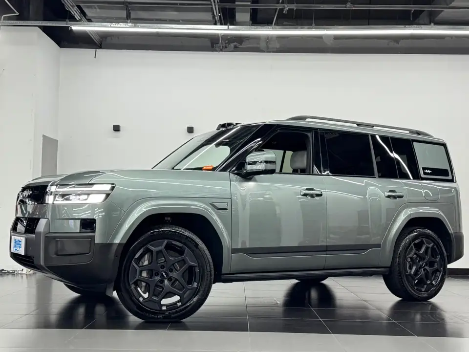 Fangchengbao Titanium 7 AWD Base Model 2025