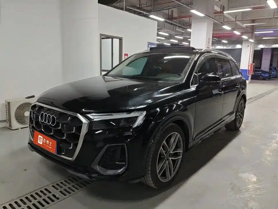 Audi Q7 45 TFSI quattro S line Sport 2024