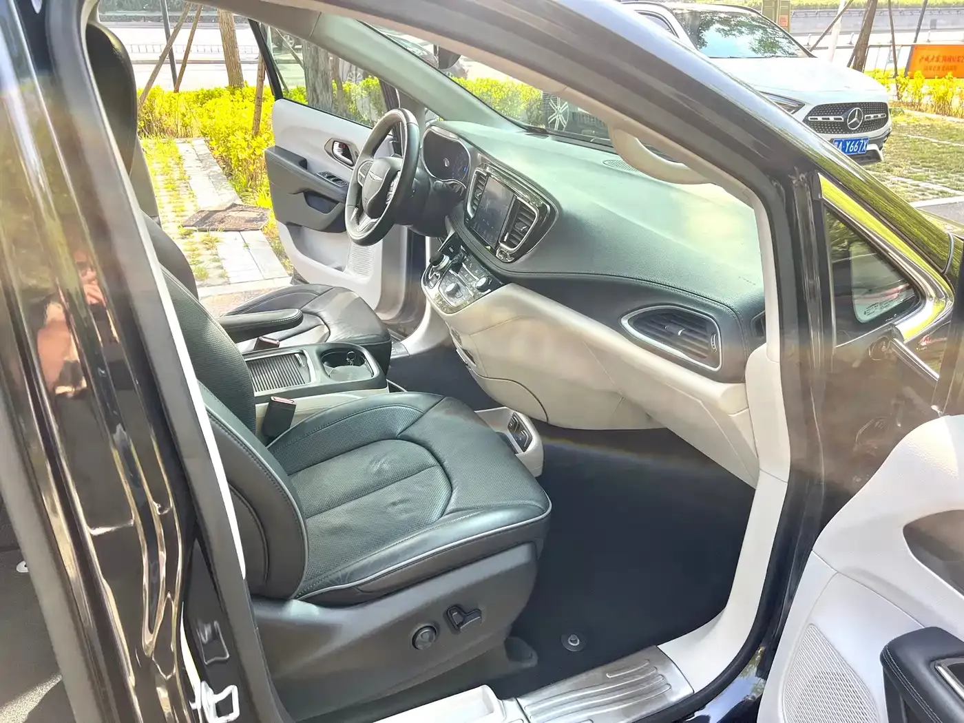 Chrysler Grand Voyager (Import) 3.6L Premium Edition 2019 — фото 14
