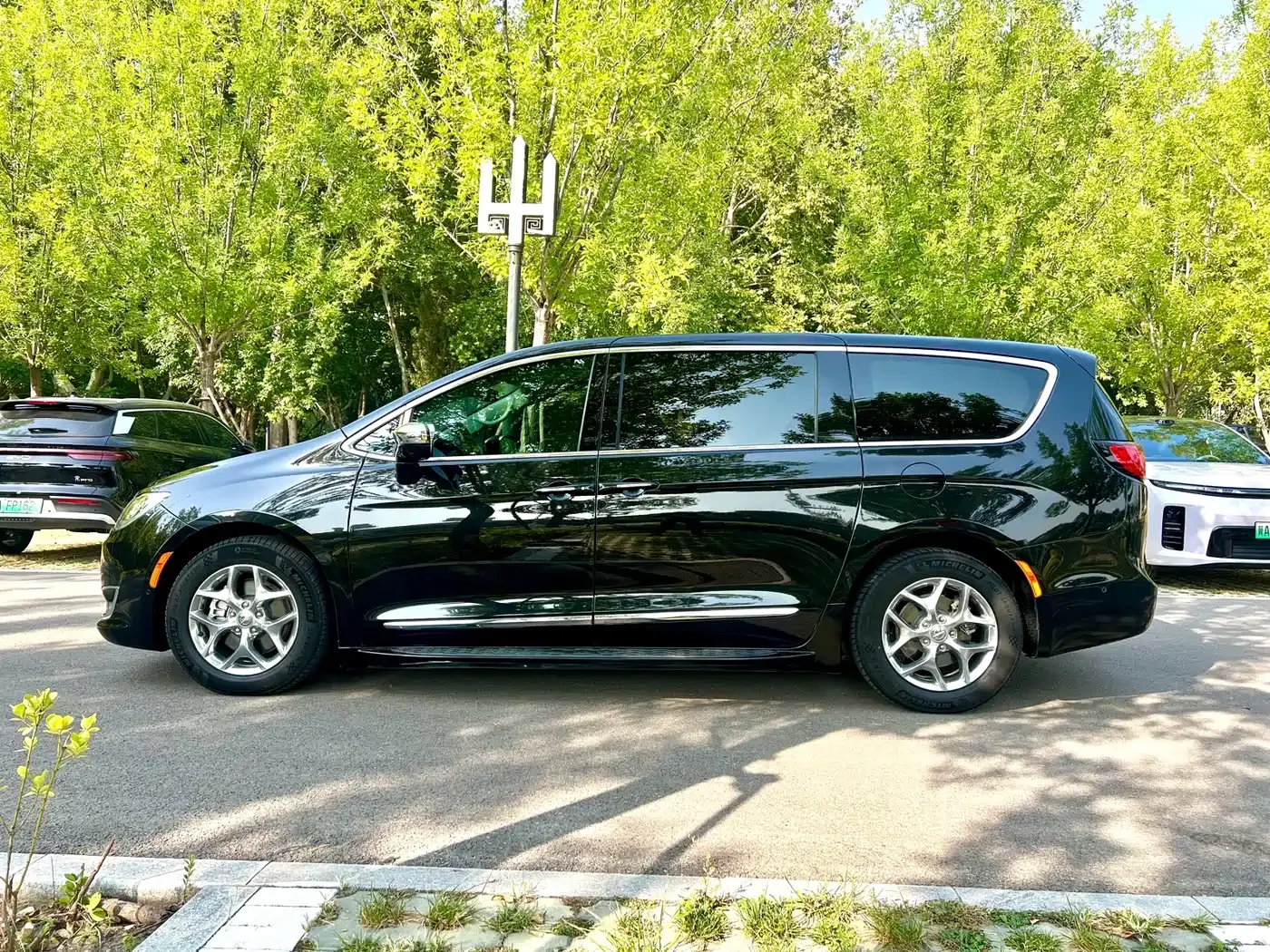 Chrysler Grand Voyager (Import) 3.6L Premium Edition 2019 — фото 6