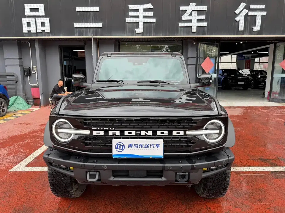 Ford Bronco 2.3T Badlands 2025