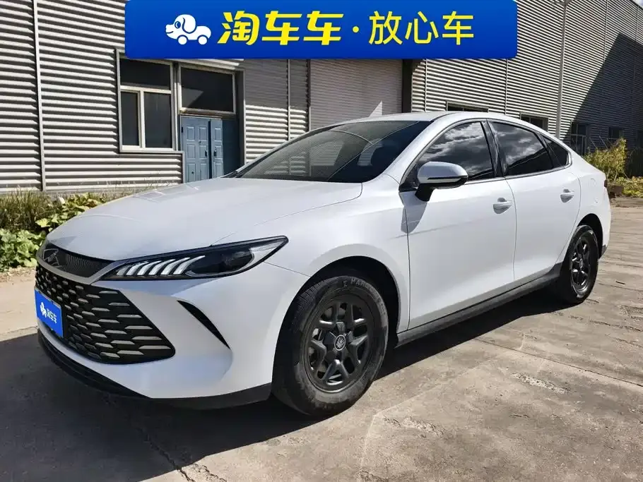 BYD Qin PLUS DM-i Smart Drive 55KM Leader 2025