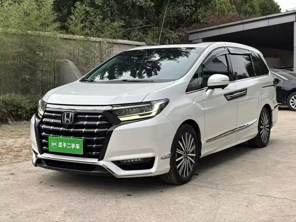 Honda Elysion 2.0L e:HEV Luxury First Edition 2022
