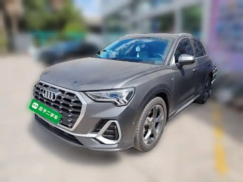 Audi Q3 35 TFSI Fashion Dynamic (1.4T) 2023