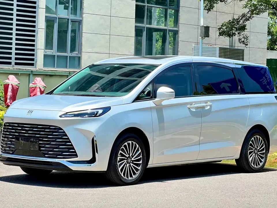 Buick GL8 New Energy Landlux Smart Edition 7-seater 2025