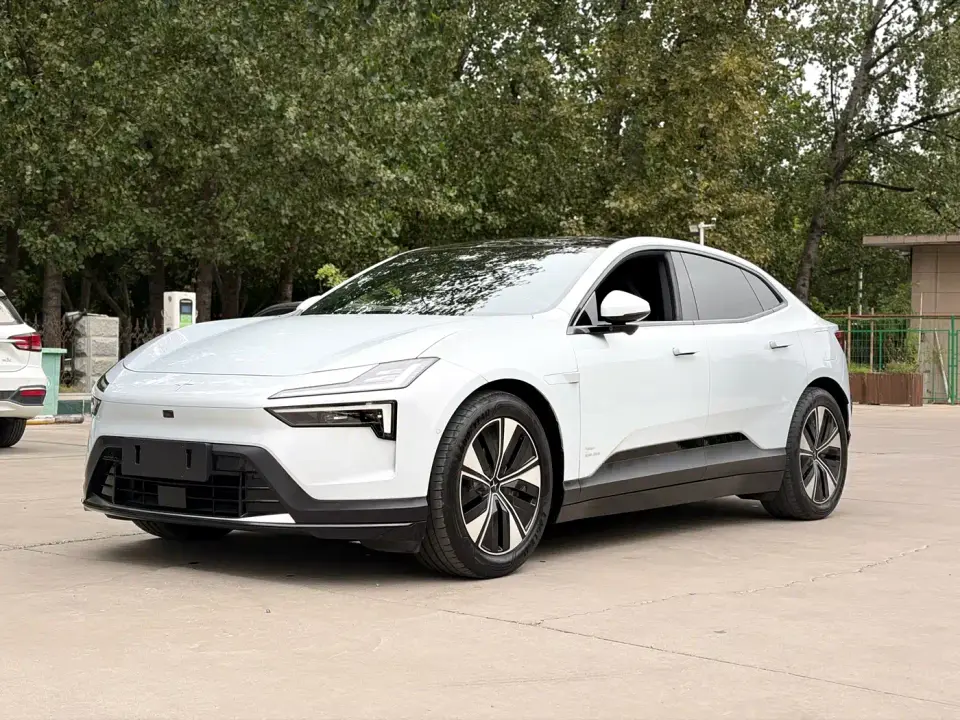 Polestar 4 Single Motor Standard Range 2024