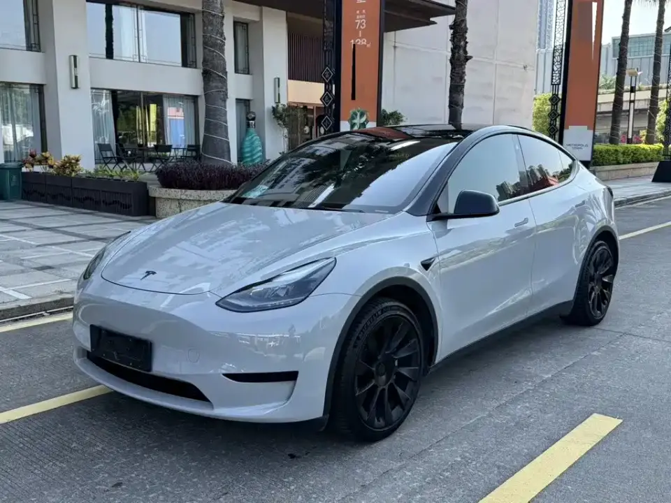 Tesla Model Y Facelift Rear-Wheel Drive Version 2022