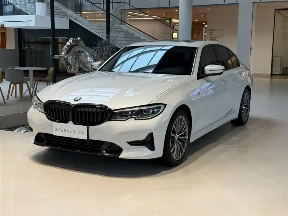 BMW 3 Series 320i Sport Package 2020