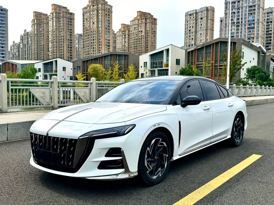 Hongqi H6 2.0T Premium Edition 2023