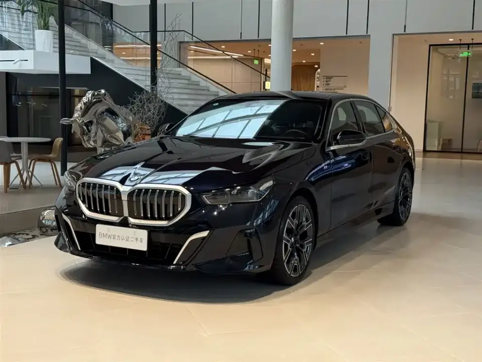 BMW 5 Series 530Li Premium M Sport Package 2025