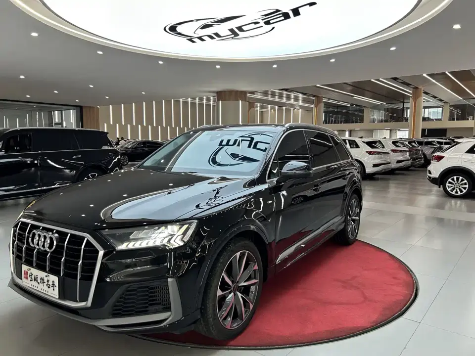 Audi Q7 55 TFSI quattro S line Sport 2024