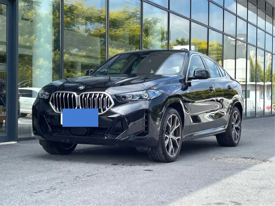 BMW X6 xDrive40i M Sport Package 2025