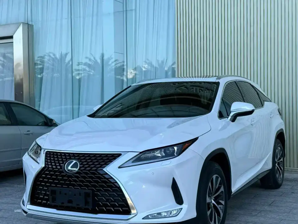 Lexus RX Facelift 300 2WD Elite Edition 2020