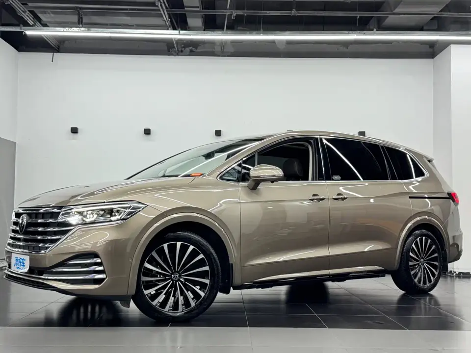 Volkswagen Viloran 380TSI Premium 2021