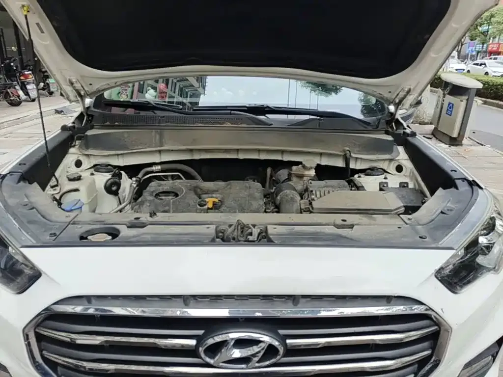 Hyundai Beijing Hyundai ix35 2.0L Automatic 2WD Zhiyong·Enjoy China V 2019 — фото 3