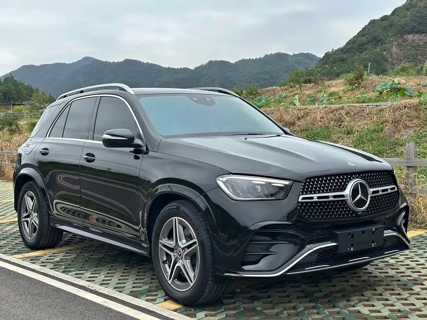 Mercedes-Benz GLE-Class GLE 450 4MATIC Sport 2023 — фото 3