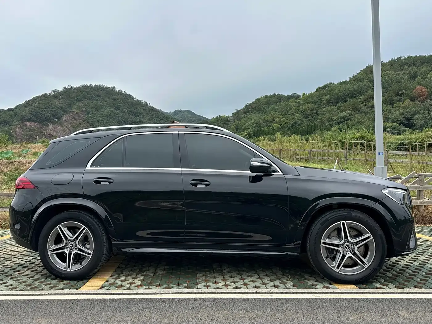 Mercedes-Benz GLE-Class GLE 450 4MATIC Sport 2023 — фото 4