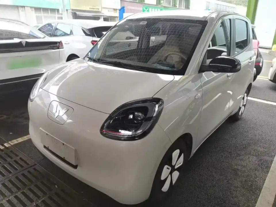 Wuling Motors Hongguang MINIEV 4-Door Advanced 2025