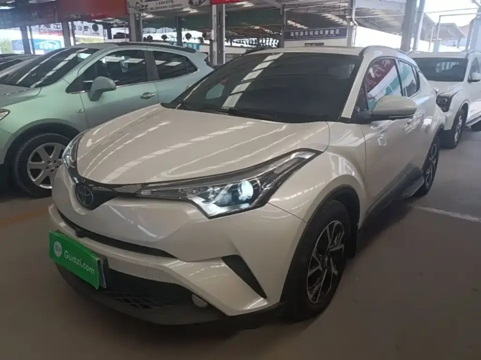Toyota C-HR 2.0L Leading Sunroof Edition China VI 2019
