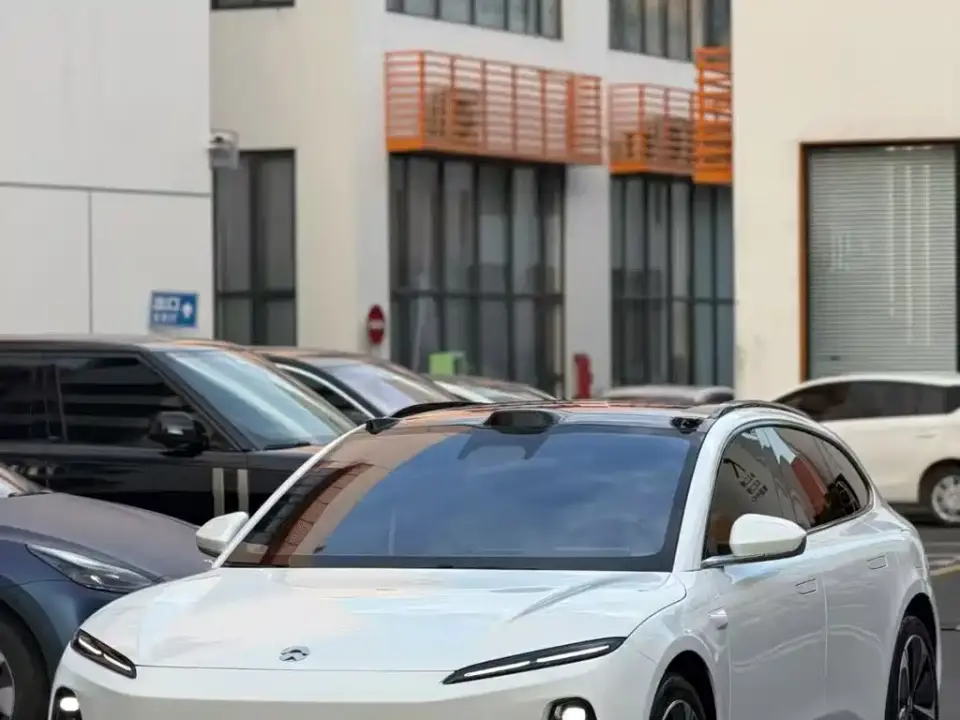 NIO ET5T Model 75kWh Touring 2023