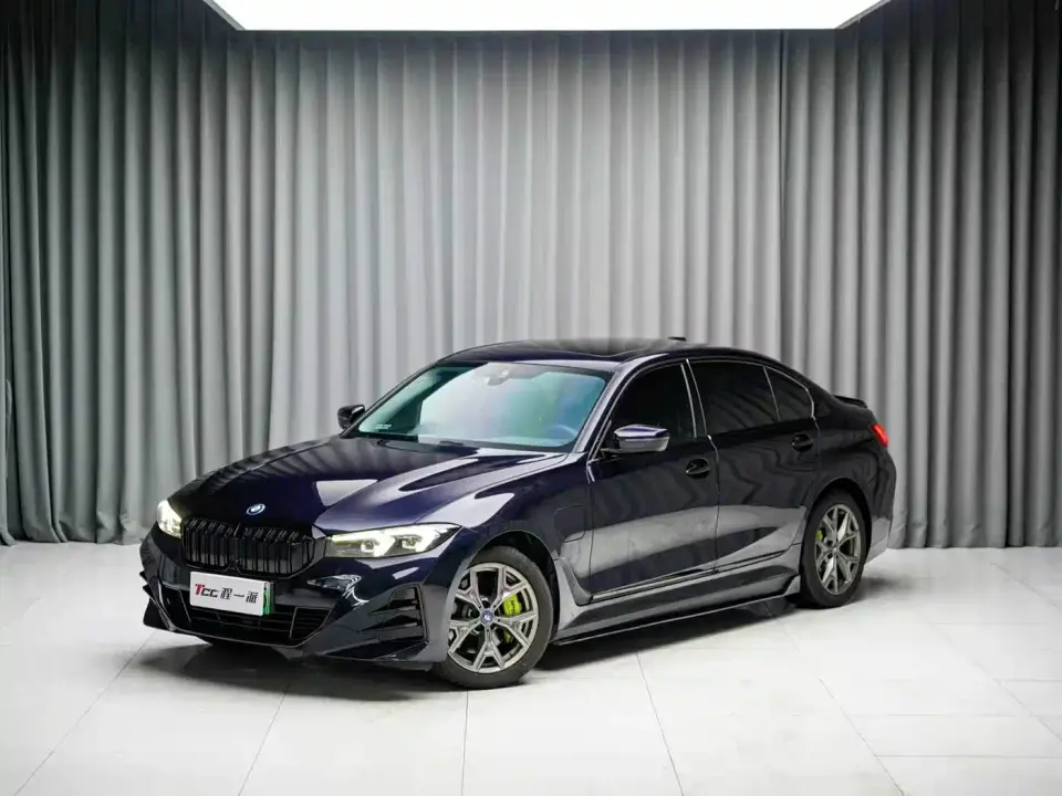 BMW i3 eDrive 35 L 2024