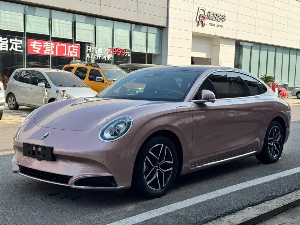 ORA Lightning Cat 555km Premium Edition 2022