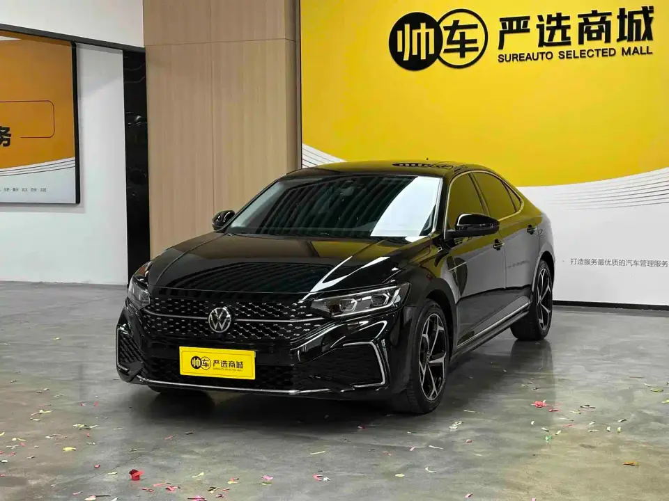 Volkswagen Passat Outstanding 380TSI Dragon Glory Edition 2025